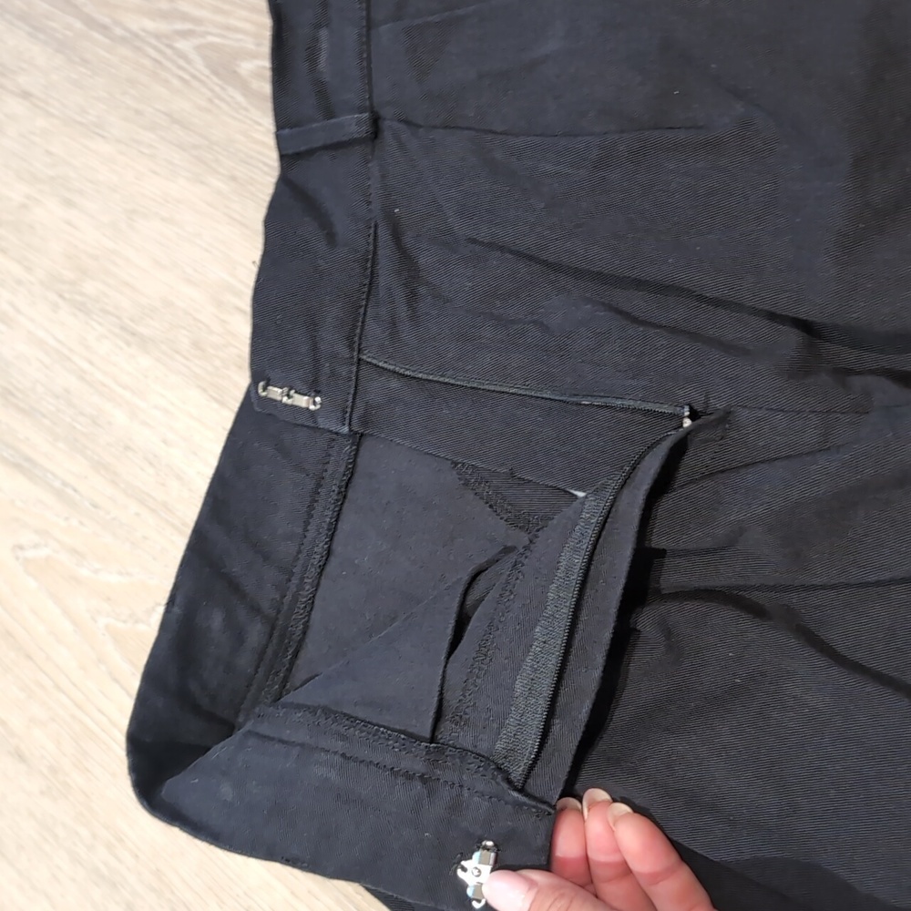 Oak and Fort High Rise Black Tailored Shorts - Picture 5 of 9